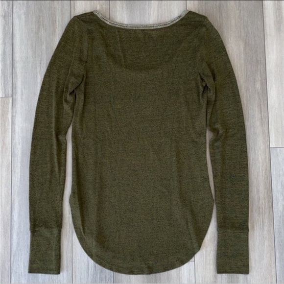 🫎 Abercrombie & Fitch Shirt - Picture 2 of 3